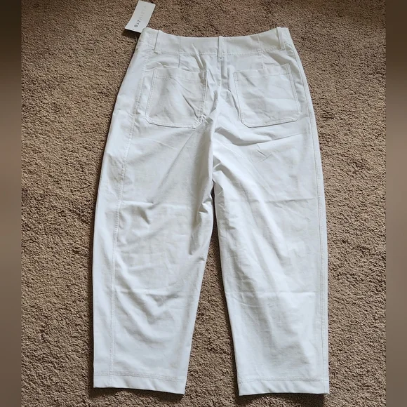 NWT ATHLETA Skyline High rise Barrel Leg utility Pant Size 16 Bright White - Picture 4 of 5